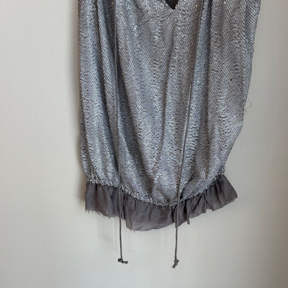 Sachin + Babi 100% silk Silver metallic Sleeveless Top w/ Ruffle Details women M - Picture 3 of 10